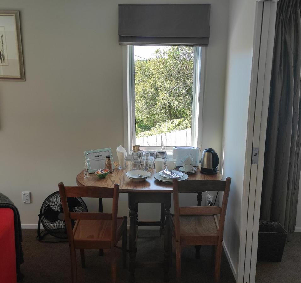 Castor Bay Homestay Auckland Exterior photo