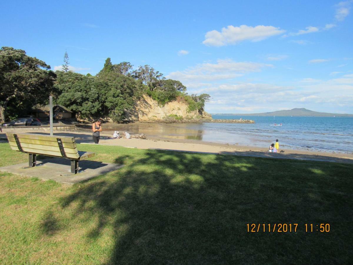 Castor Bay Homestay Auckland Exterior photo